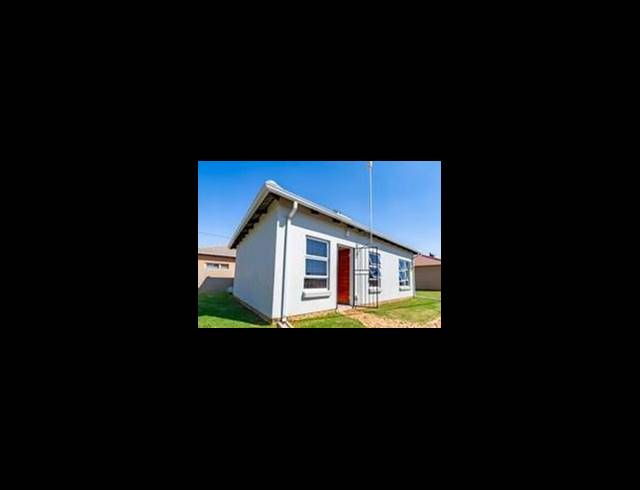 3 BEDROOM HOUSE FOR SALE IN GOLDEN GARDENS